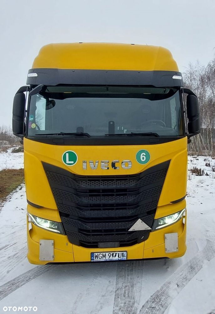 Iveco S-WAY - 8