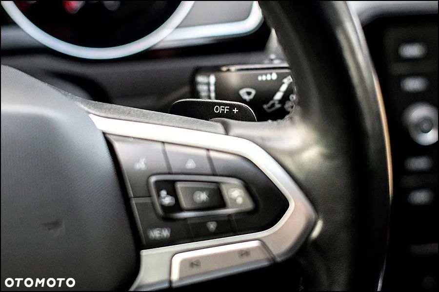 Volkswagen Passat - 21