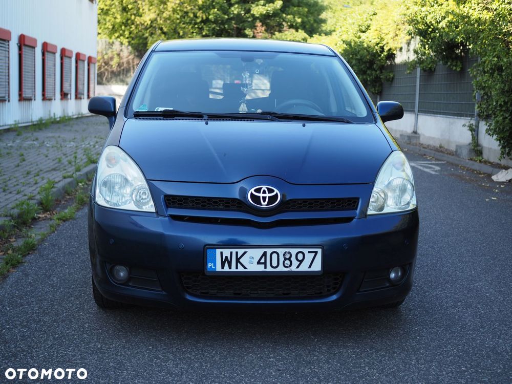 Toyota Verso - 1