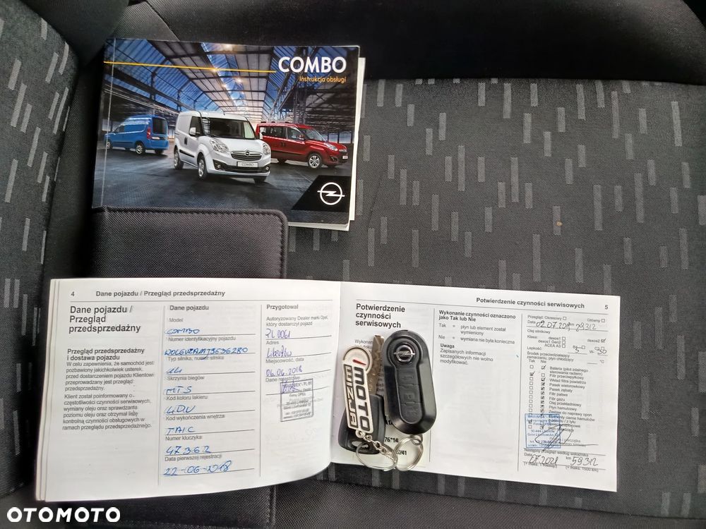 Opel Combo 1.4 Cosmo Eu6 - 31
