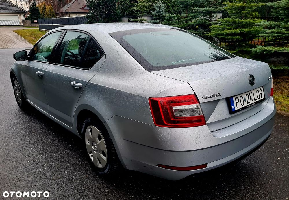 Skoda Octavia 1.6 TDI SCR Active - 5