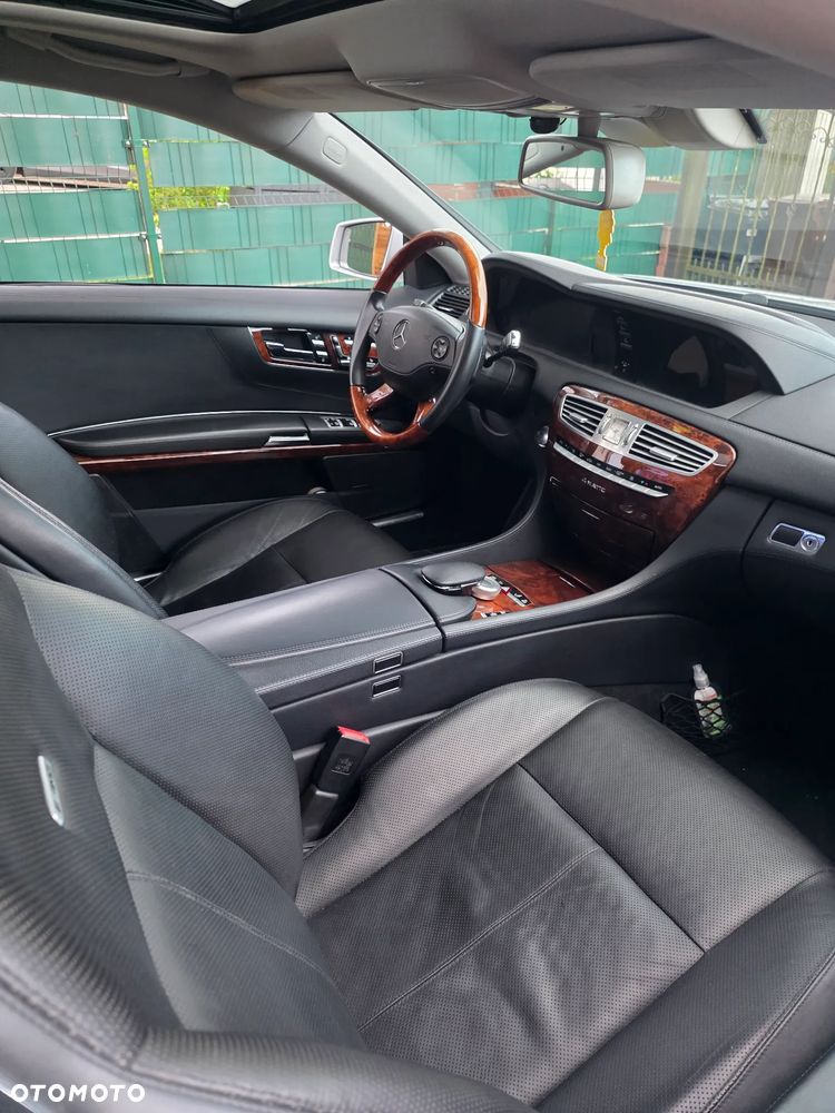 Mercedes-Benz CL 500 4Matic 7G-TRONIC - 28