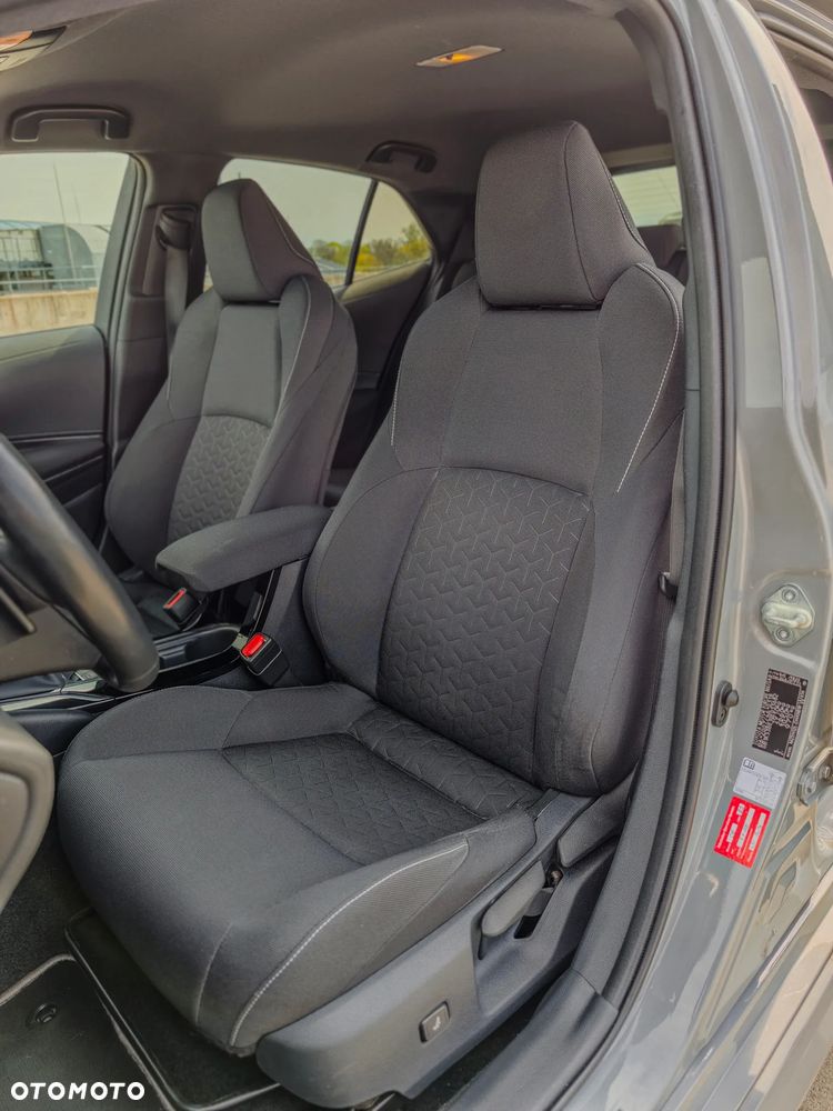 Toyota Corolla 2.0 Hybrid Comfort - 23