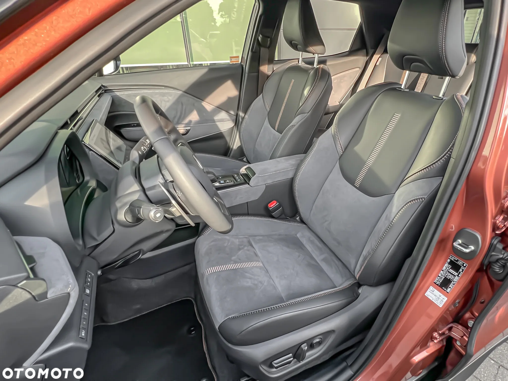 Lexus LBX 1.5 Hybrid Cool - 12