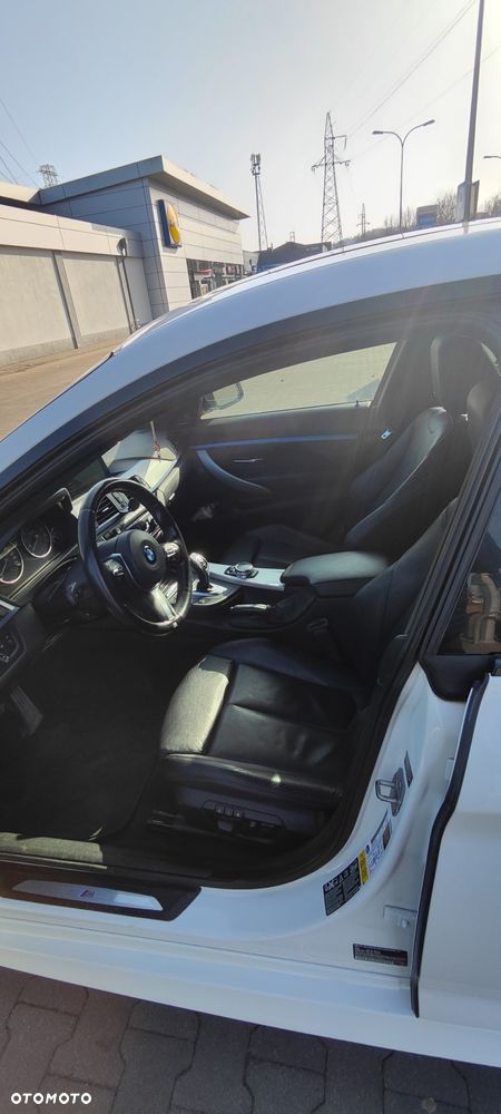 BMW 3GT 335i xDrive - 13
