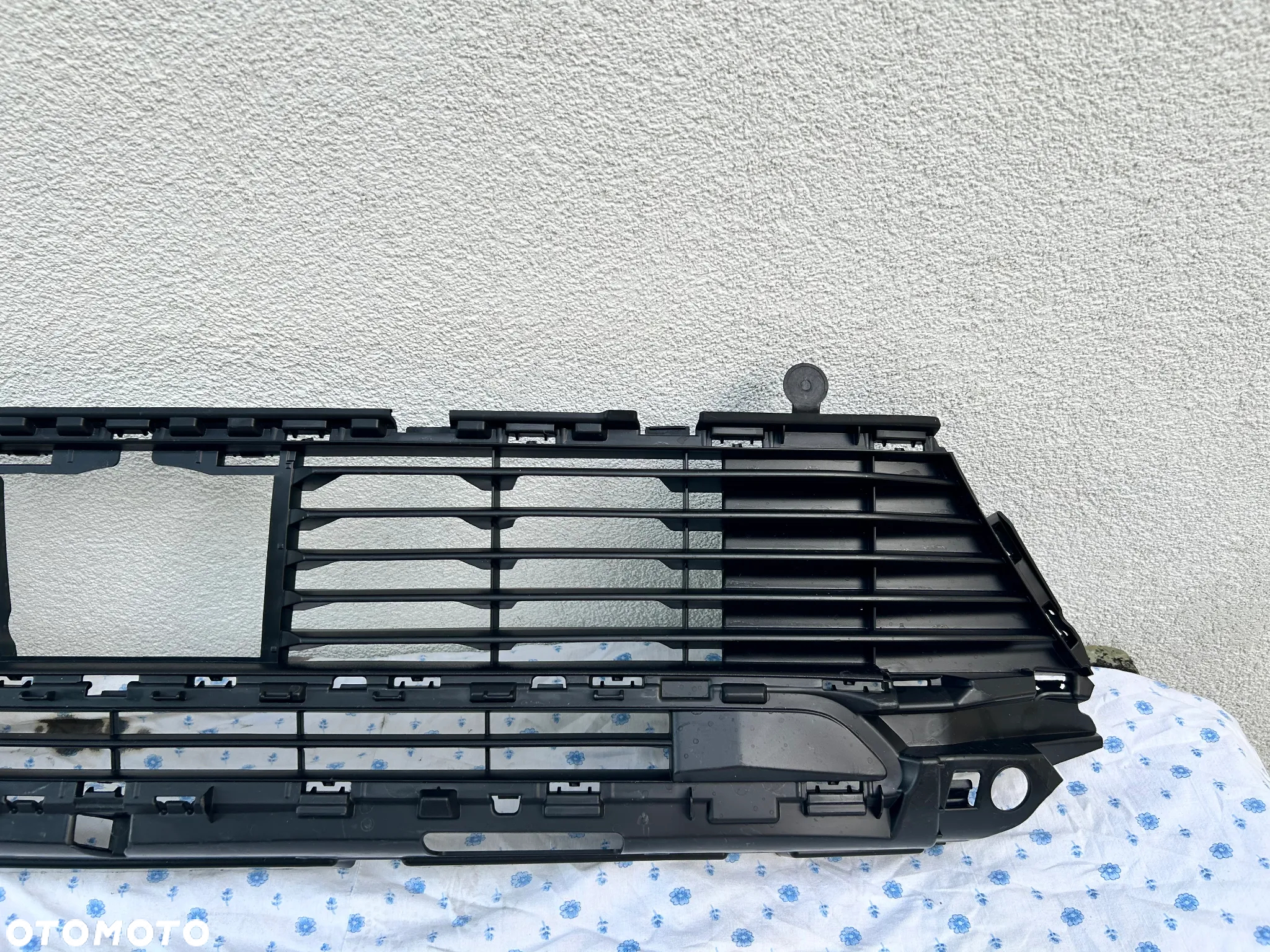 PEUGEOT 3008 5008 2 II KRATKA ŚRODKOWA GRILL ATRAPA PRZÓD 9816499377 - 2