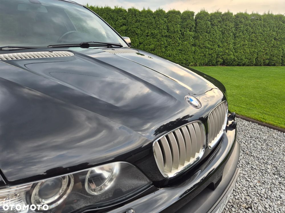 BMW X5 4.4i - 9