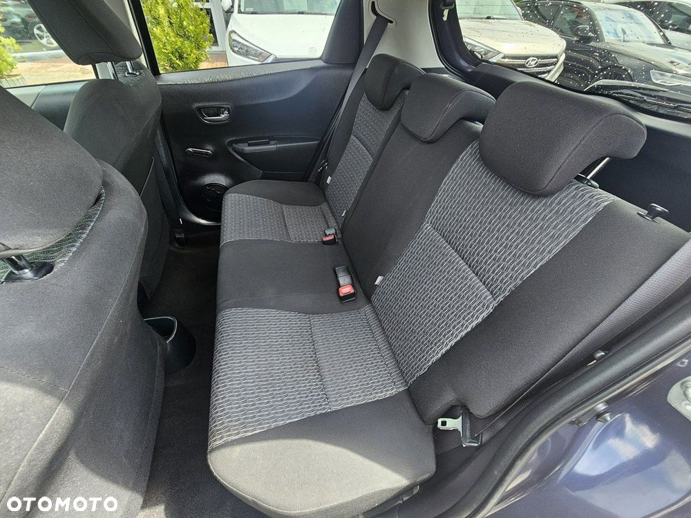 Toyota Yaris 1.33 VVT-i Comfort - 28