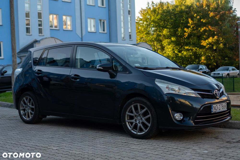 Toyota Verso - 1