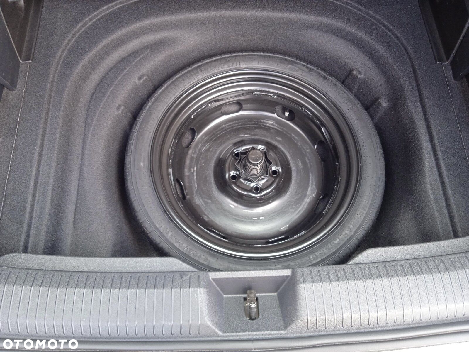 Volkswagen Golf VIII 1.5 TSI EVO Life - 30
