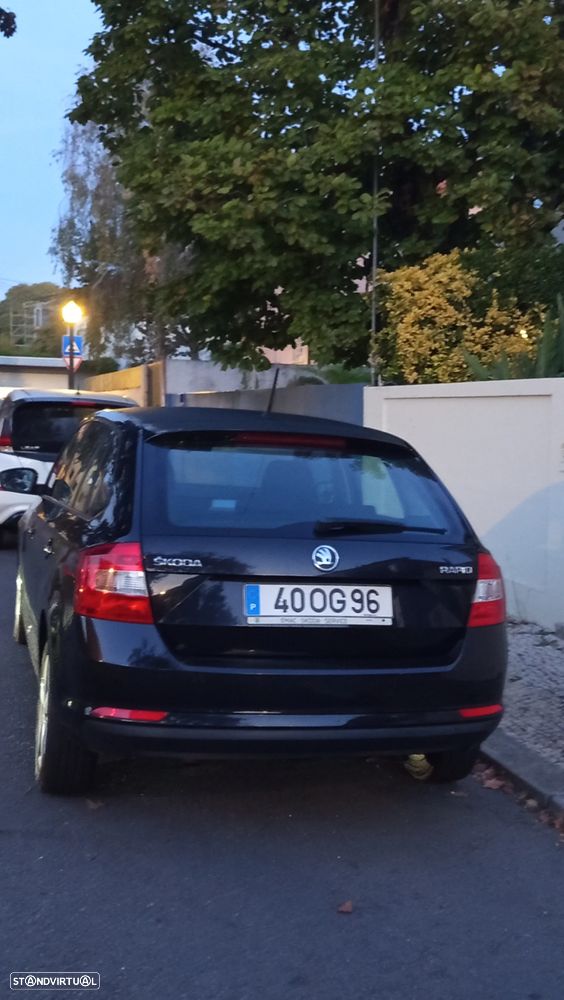 Skoda Rapid Spaceback - 12