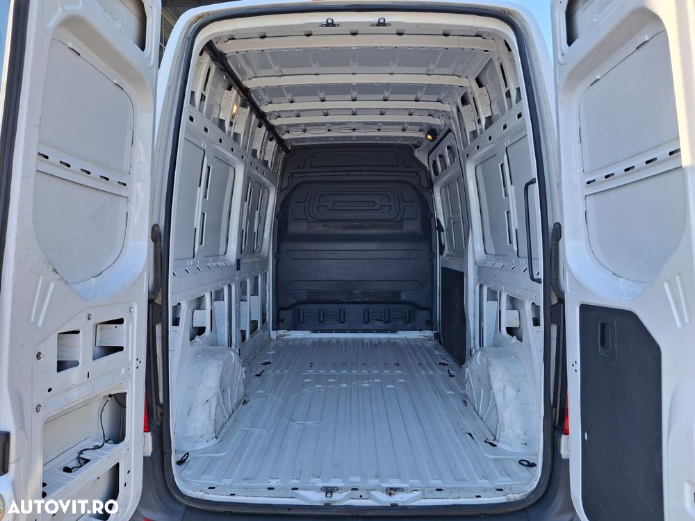 Mercedes-Benz Sprinter - 19