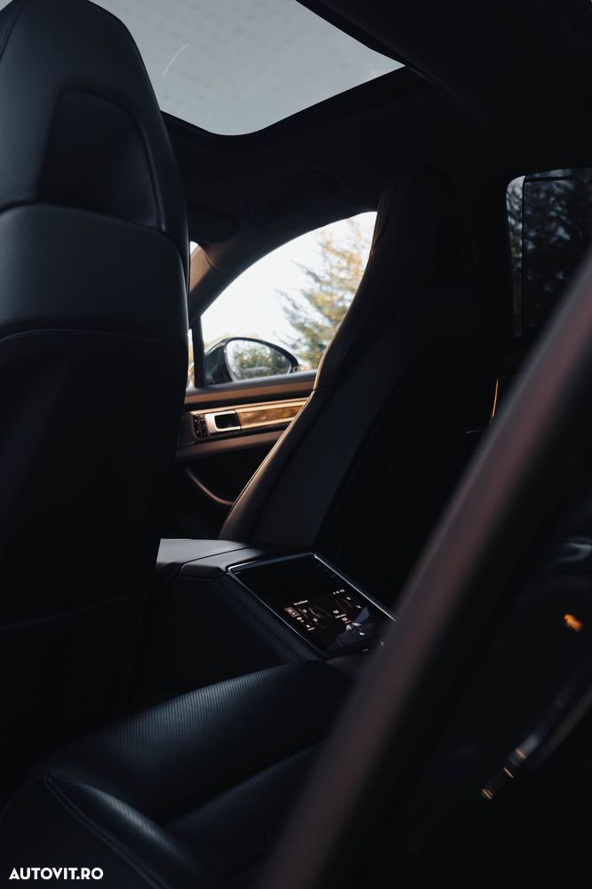 Porsche Panamera 4S - 13