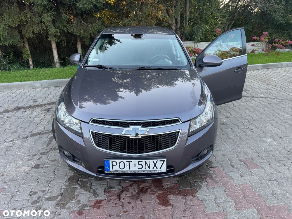 Chevrolet Cruze 1.8 LTZ - 13