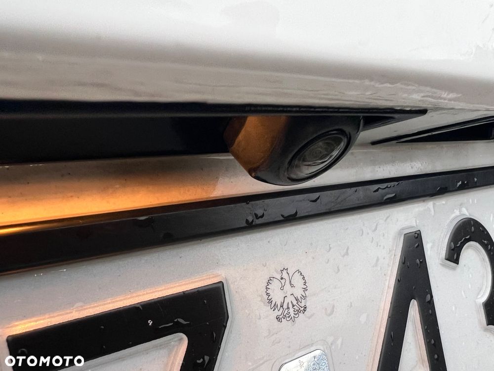 Toyota Corolla 1.8 Hybrid Comfort - 23