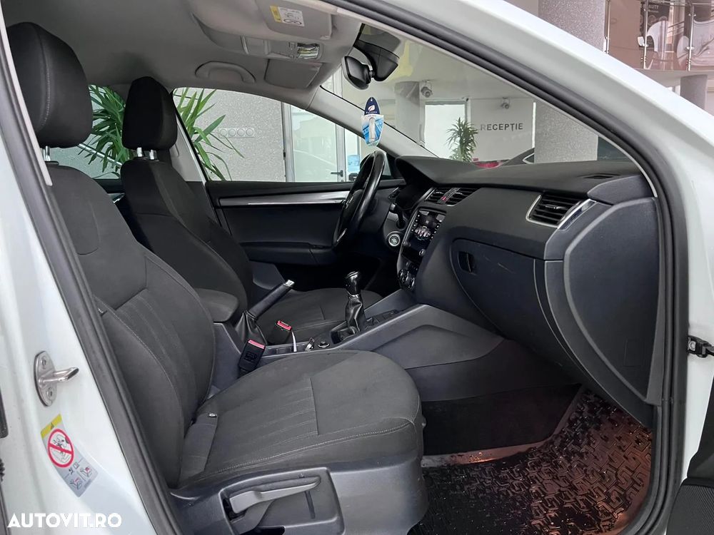 Skoda Octavia - 14
