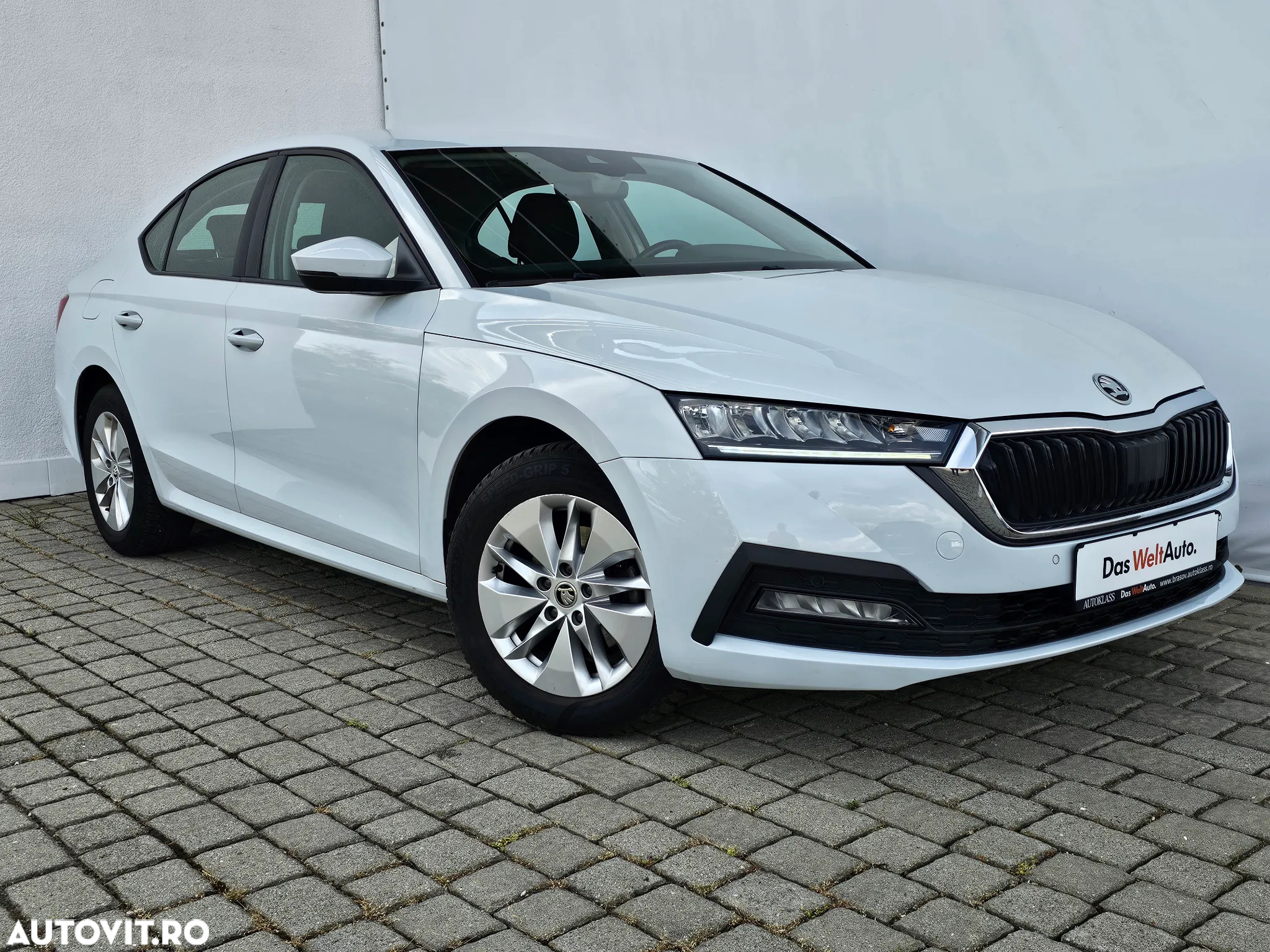 Skoda Octavia 2.0 TDI DSG Ambition - 6