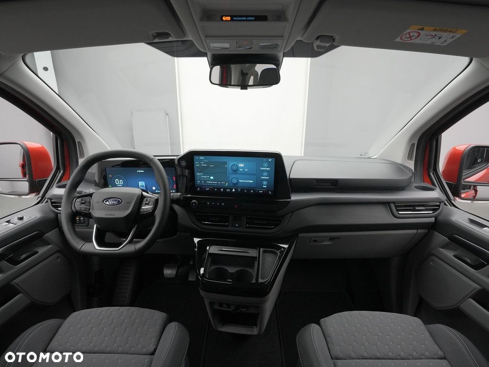 Ford Tourneo Custom 2.0 EcoBlue 320 L2 Titanium - 11