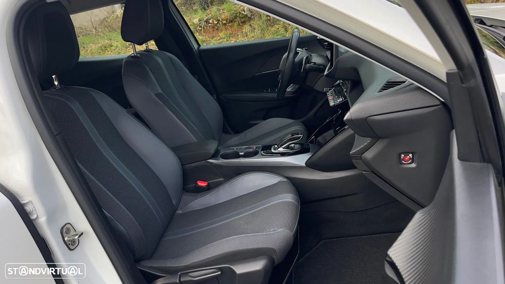 Peugeot 2008 PureTech 130 EAT8 Allure Pack - 14