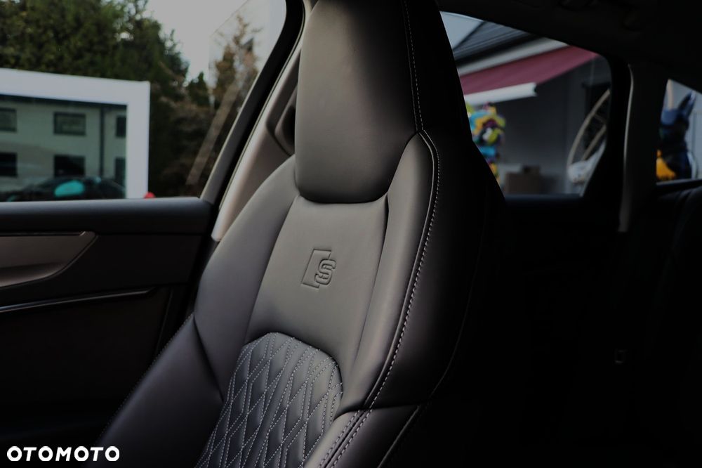 Audi S6 Avant - 35