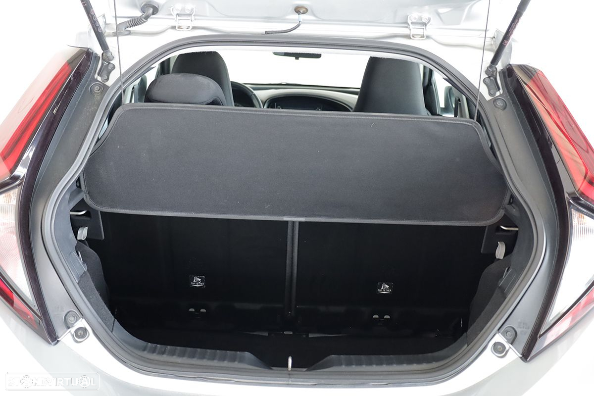 Toyota Aygo 1.0 X-Play - 18