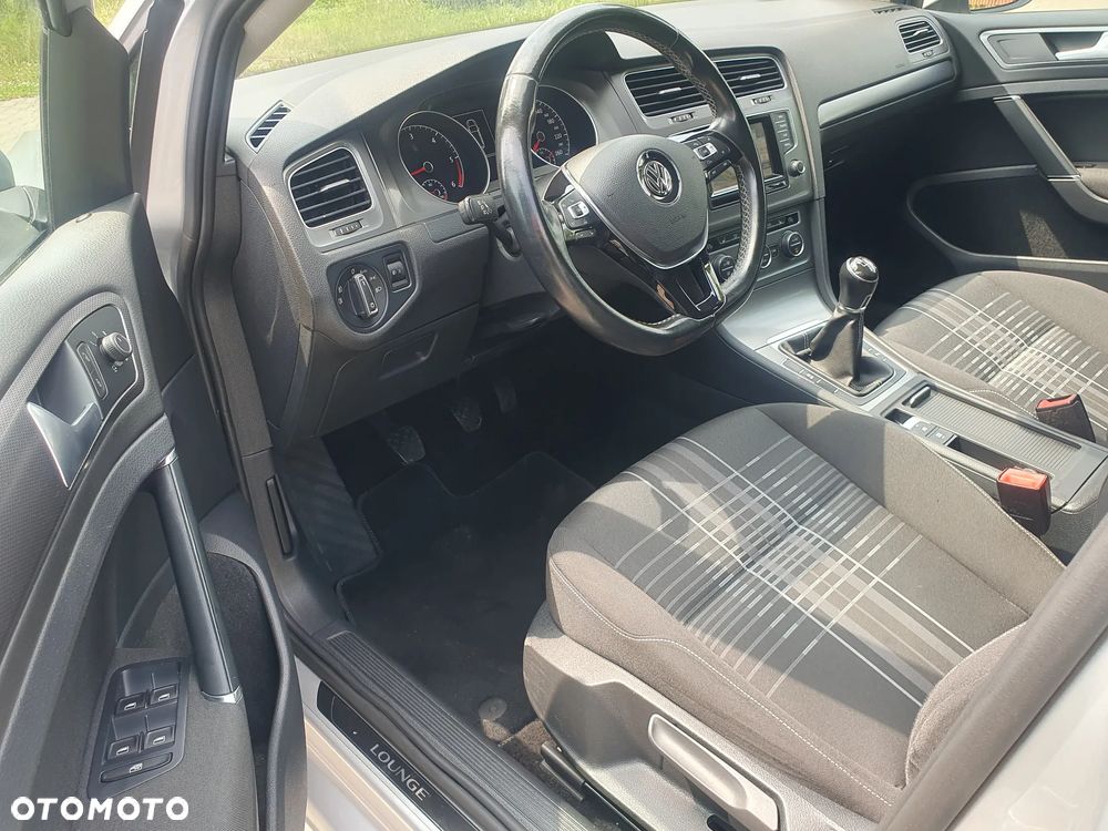 Volkswagen Golf 2.0 TDI BlueMotion Technology Lounge - 12