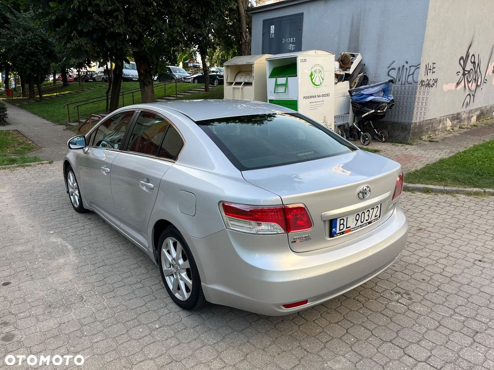 Toyota Avensis 2.0 Sol plus MS - 3