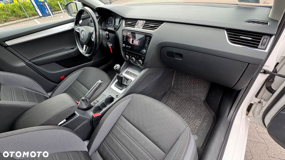 Skoda Octavia 1.6 TDI Ambition - 12