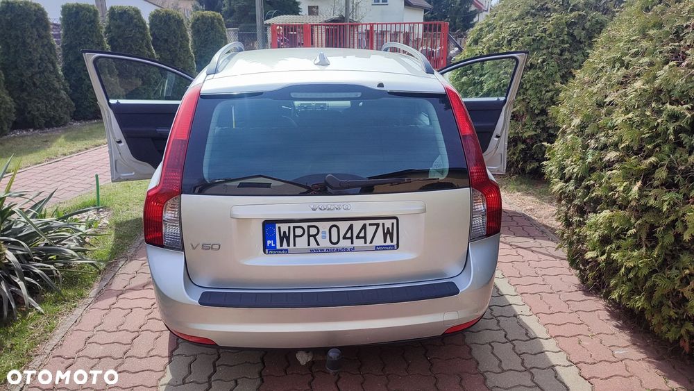 Volvo V50 1.6D DPF DRIVe Kinetic - 8
