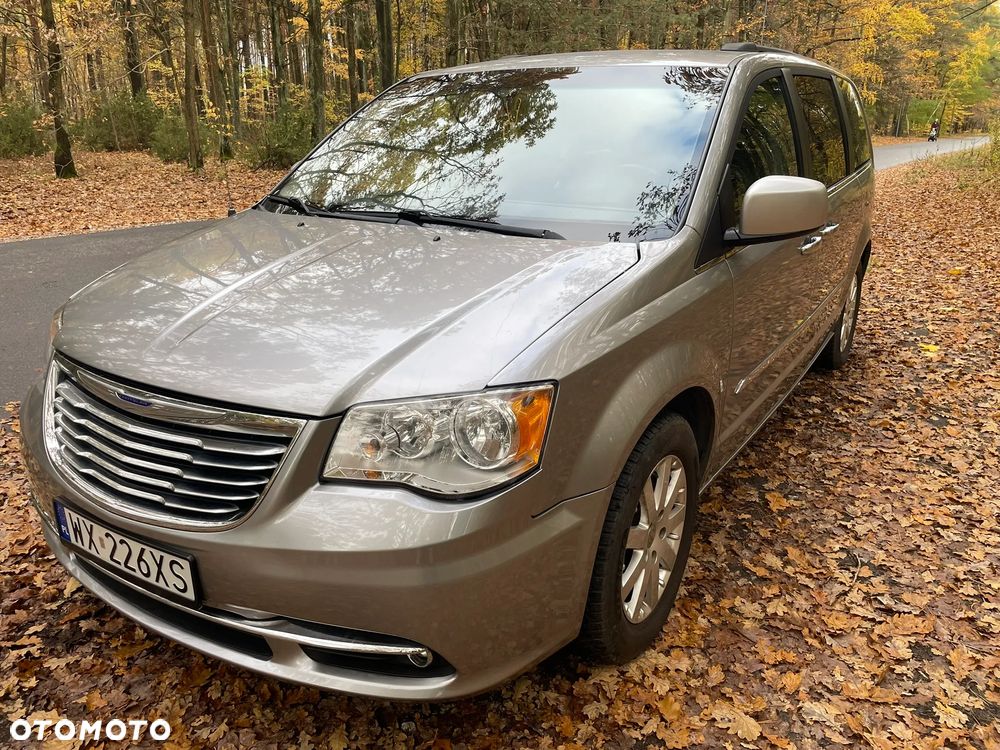Chrysler Town & Country 3.6 Limited - 4