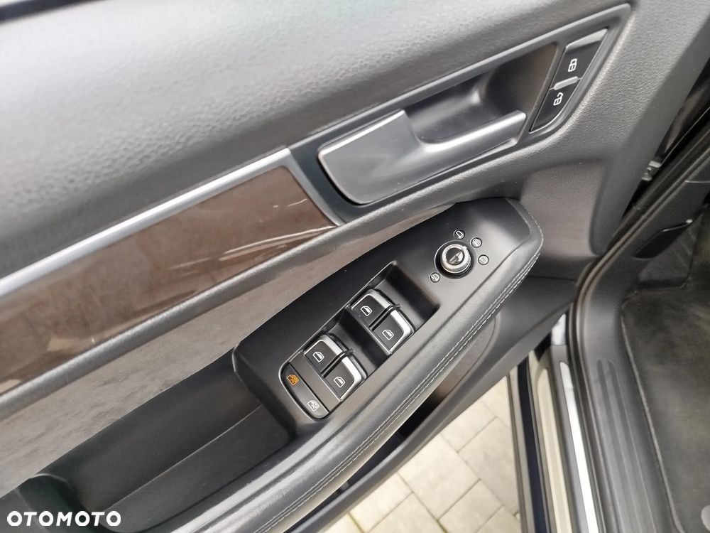 Audi Q5 2.0 TDI quattro S tronic - 17