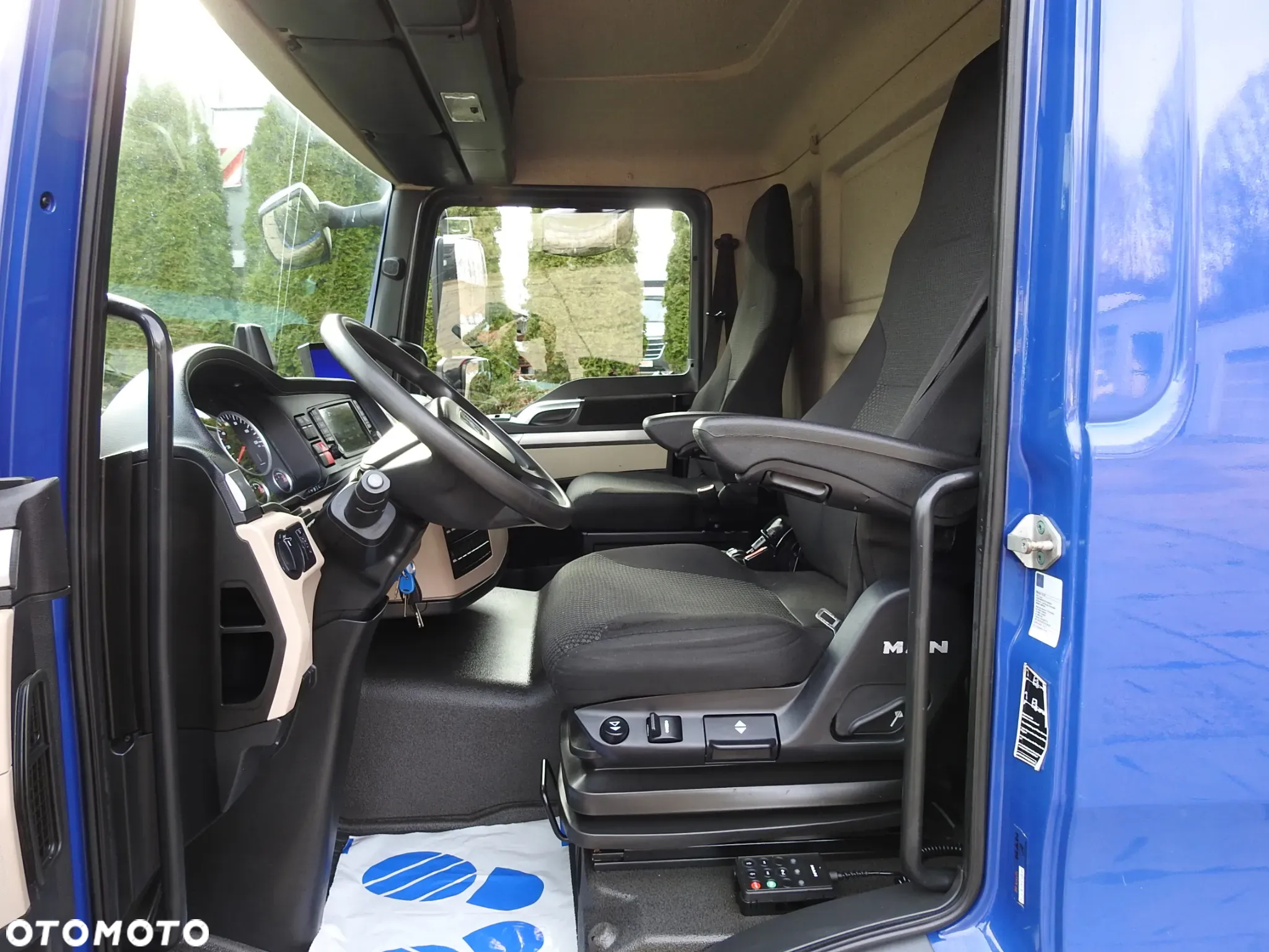 MAN TGL 12.220 KONTENER WINDA 18 PALET TEMPOMAT KLIMATYZACJA PNEUMATYKA AUTOMAT BLIŹNIACZE KOŁA 220KM [ 360381 ] - 28