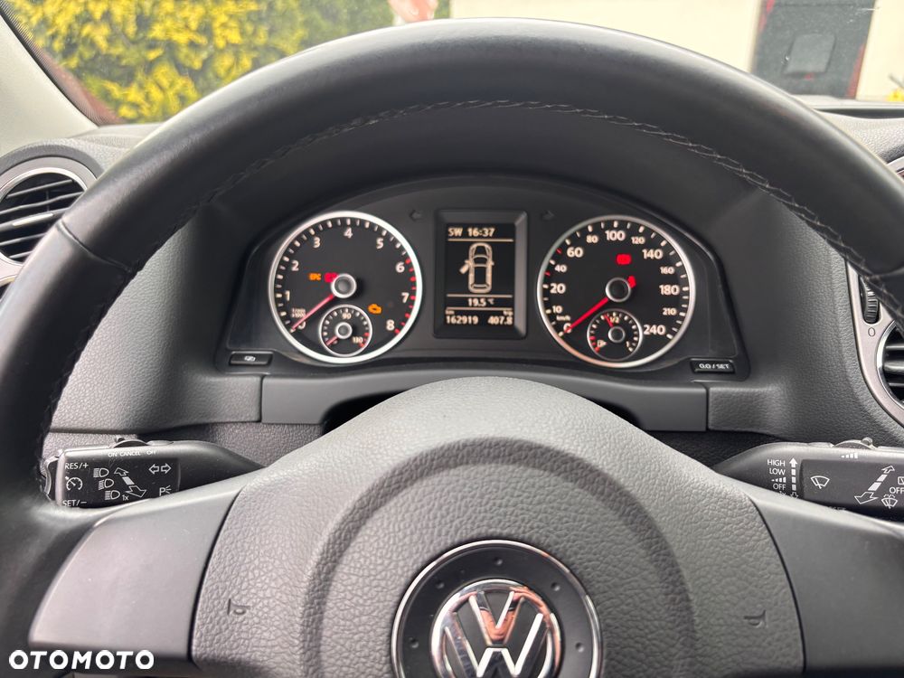 Volkswagen Tiguan - 12