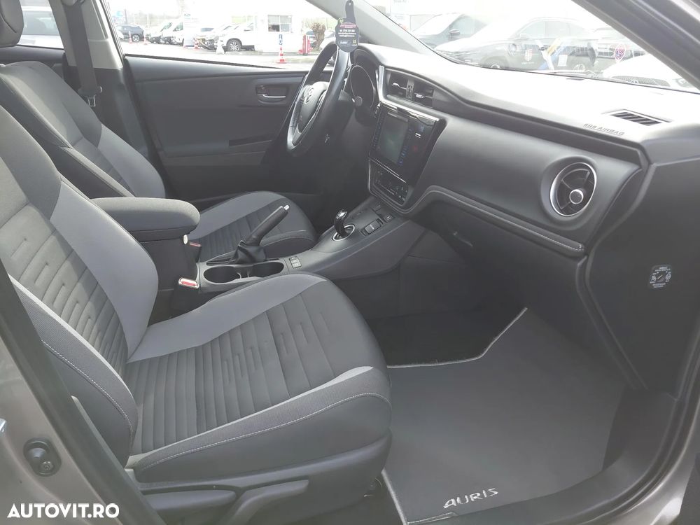 Toyota Auris 1.8 VVT-i Automatik Design Edition - 16