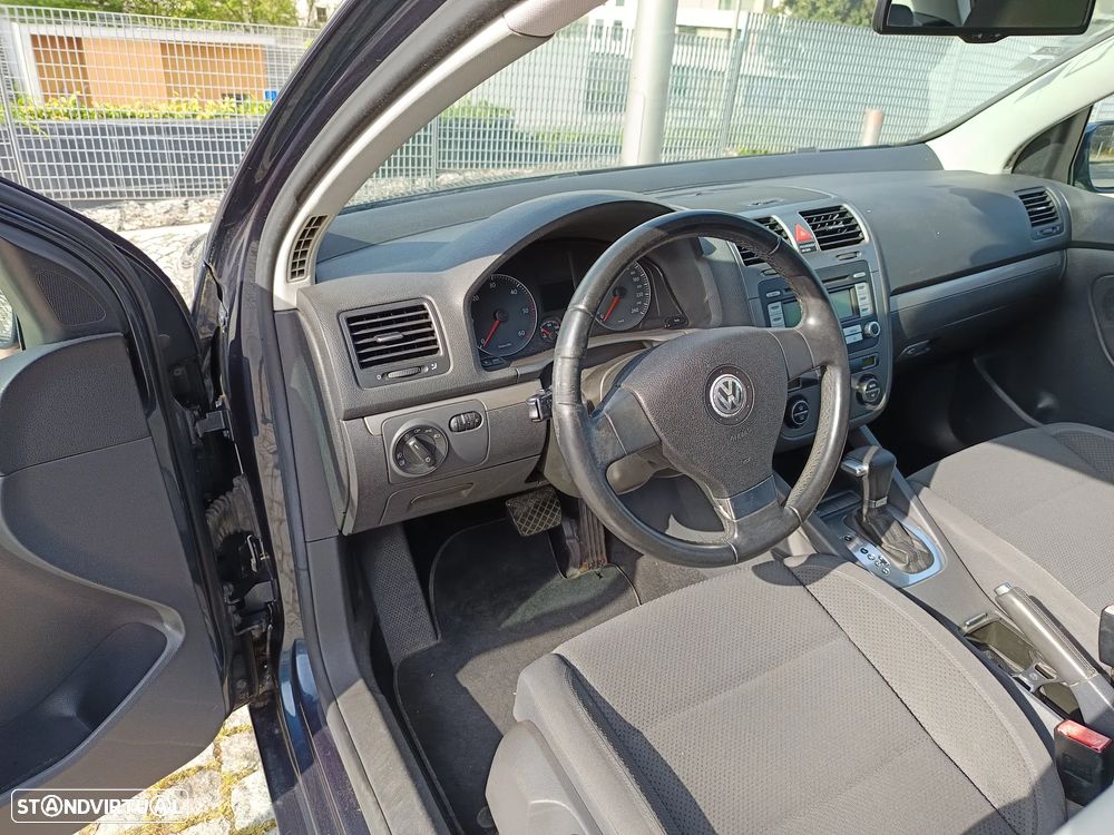 VW Golf 1.9 TDi Confortline DSG 7V - 39