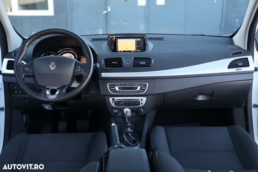 Renault Megane dCi 110 FAP Paris Business - 15