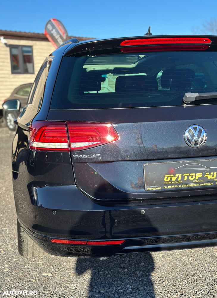 Volkswagen Passat - 22