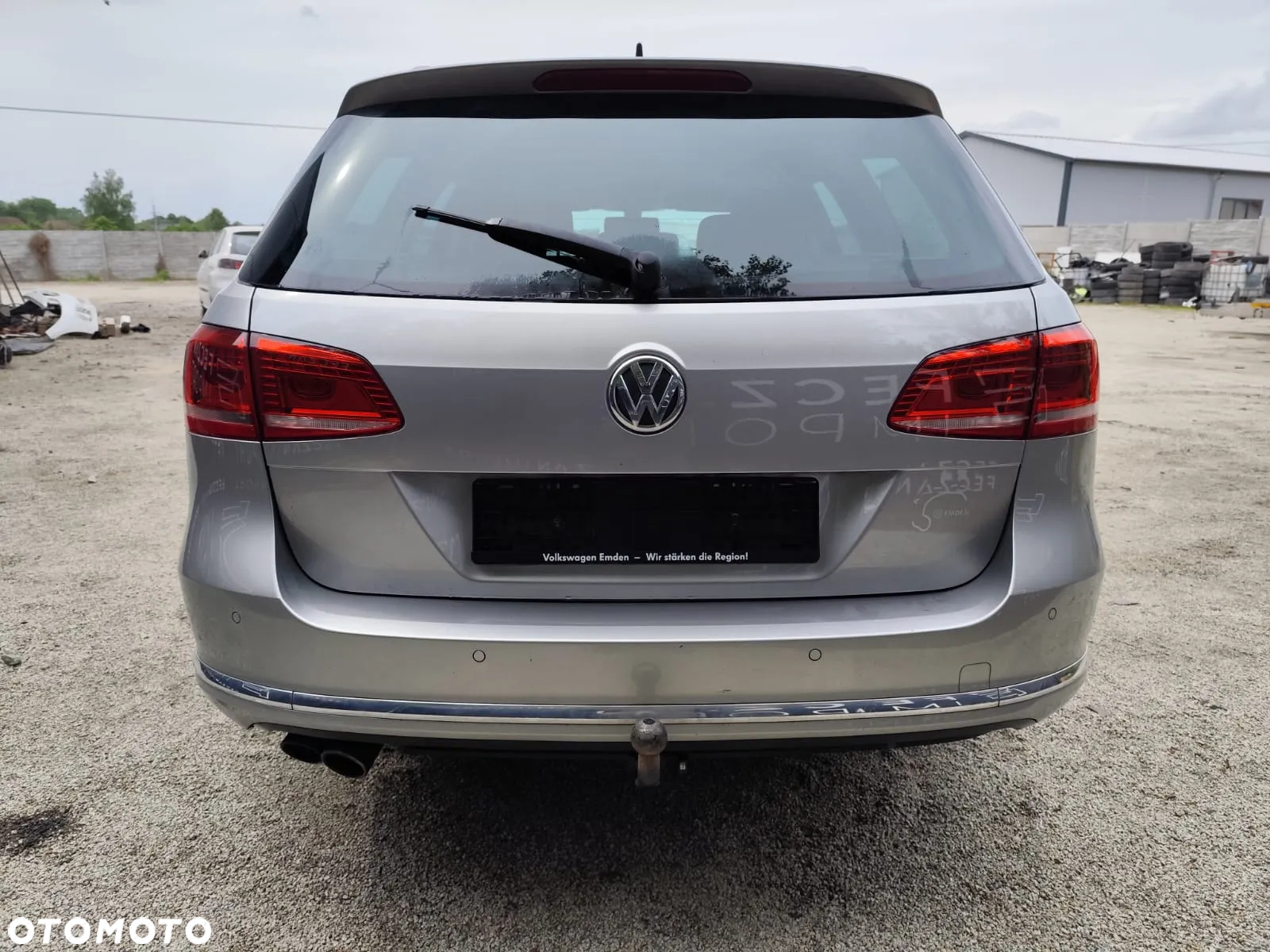 Volkswagen Passat - 11