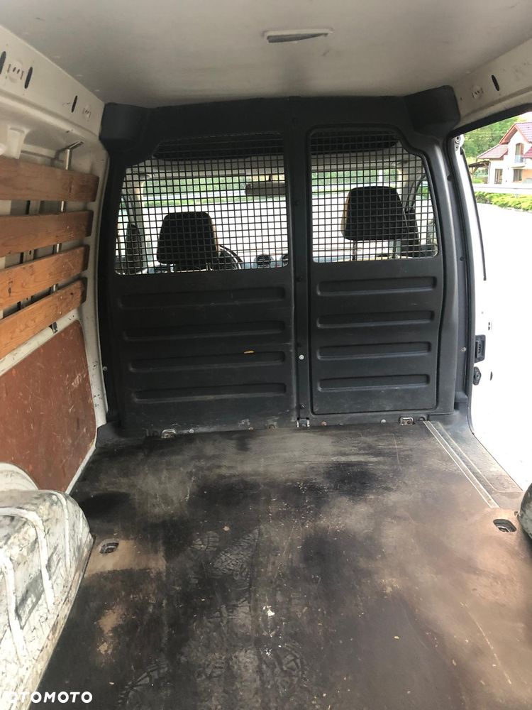 Volkswagen Caddy Cross - 14