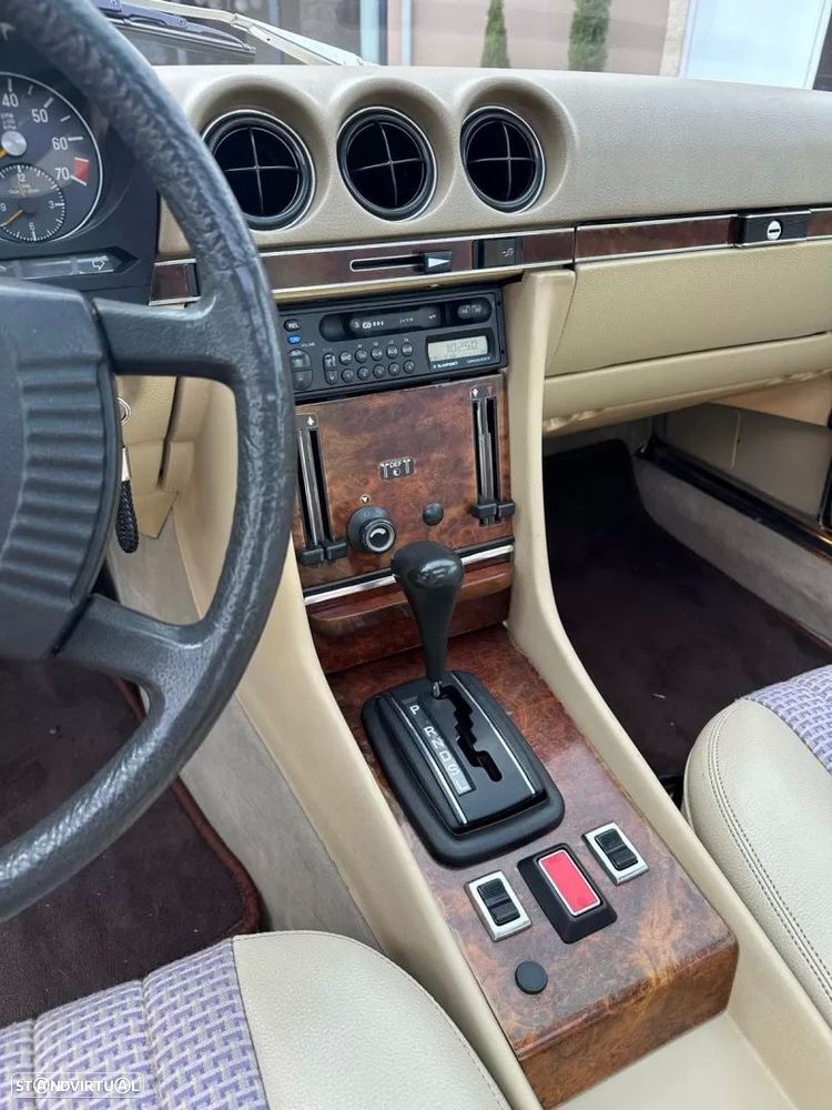 Mercedes-Benz R107 (1971-1989) 280 SLC - 11