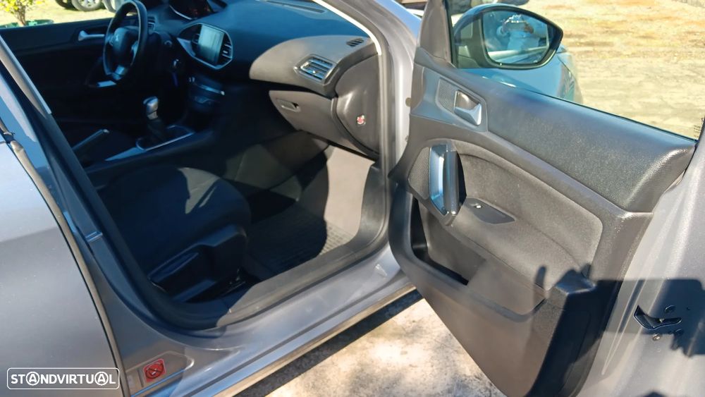 Peugeot 308 SW 1.6 BlueHDi Active - 23