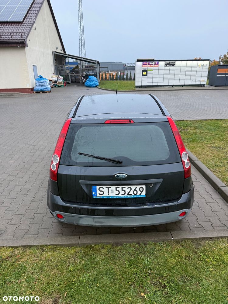 Ford Fiesta 1.3 Ambiente - 13
