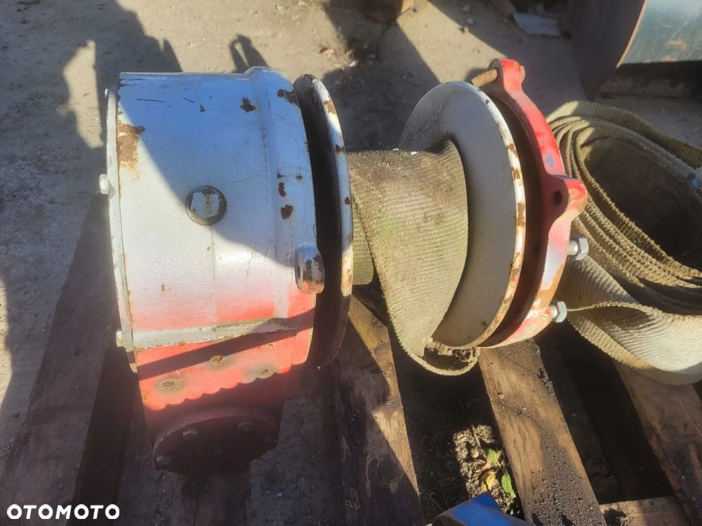 Wciągarka hydrauliczna o dużym uciągu - 2