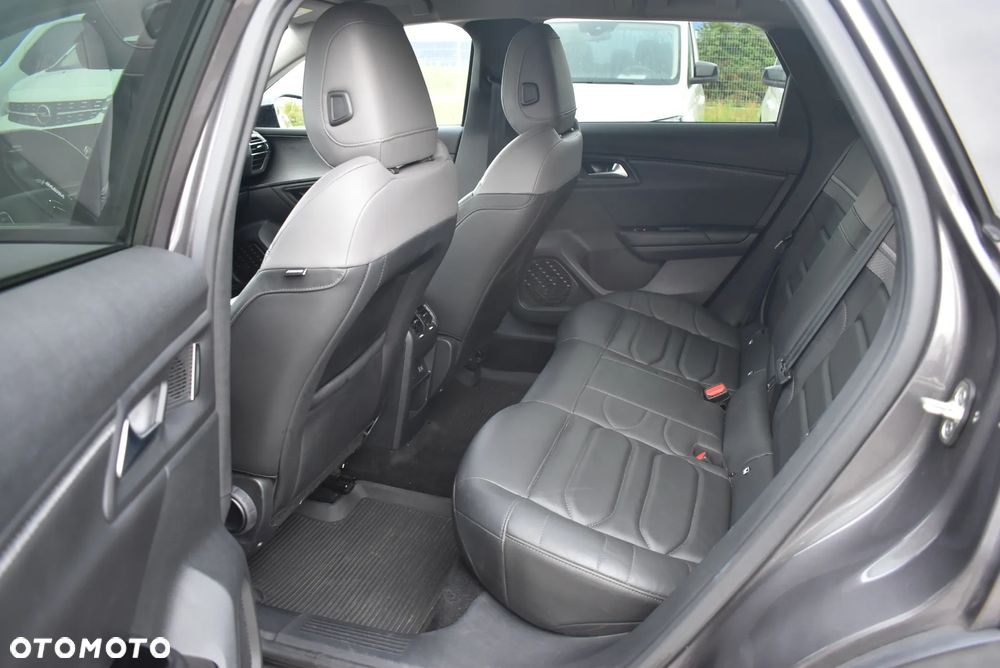 Citroën C5X 1.6 PureTech Shine EAT8 - 12
