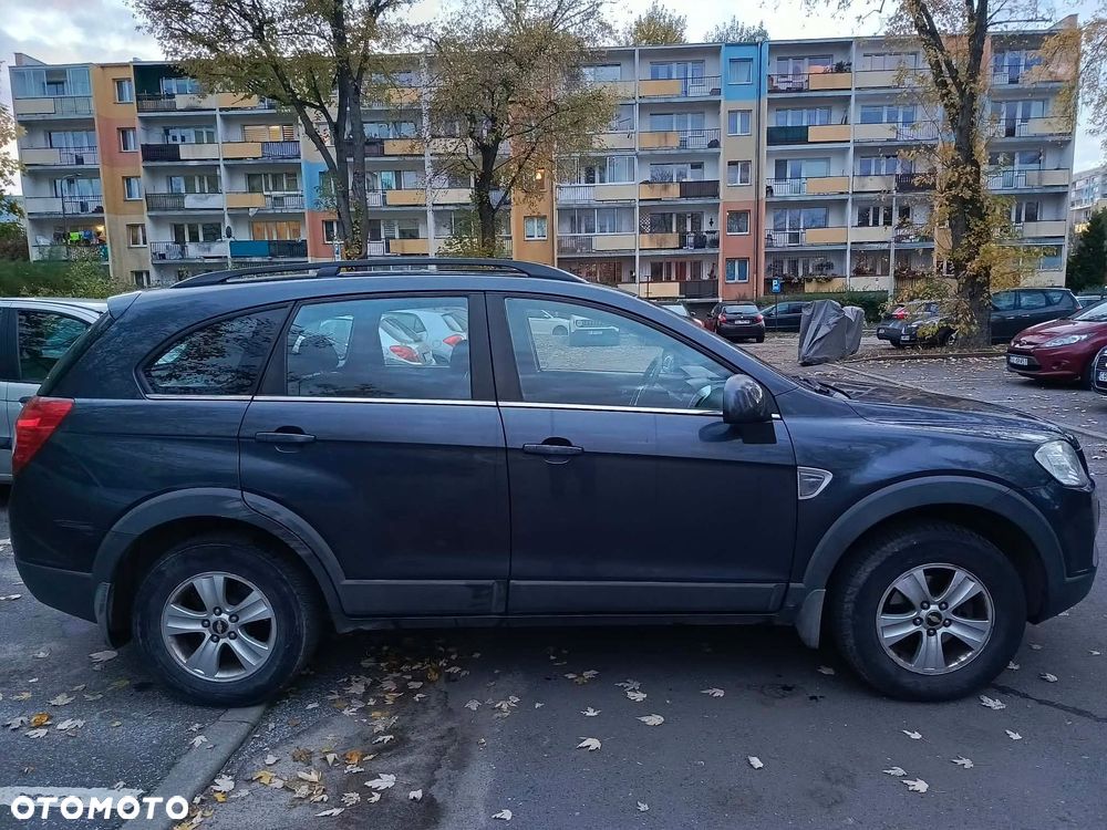 Chevrolet Captiva 2.4 LS - 21