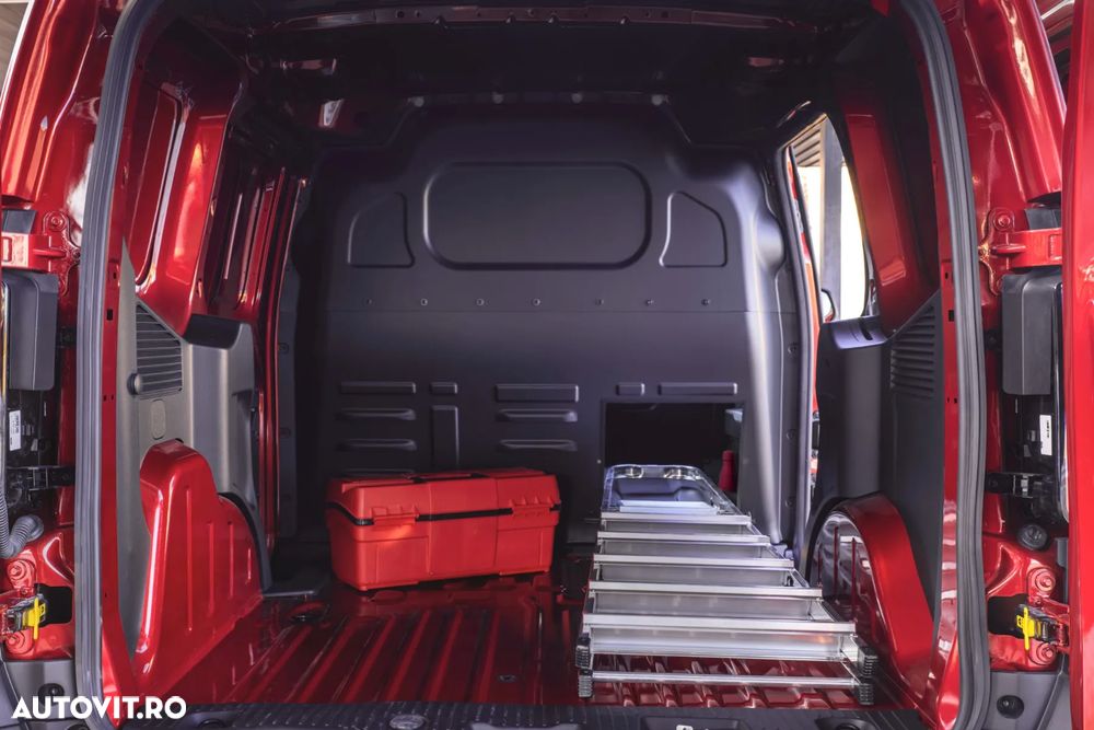 Ford NEW TRANSIT COURIER - 16