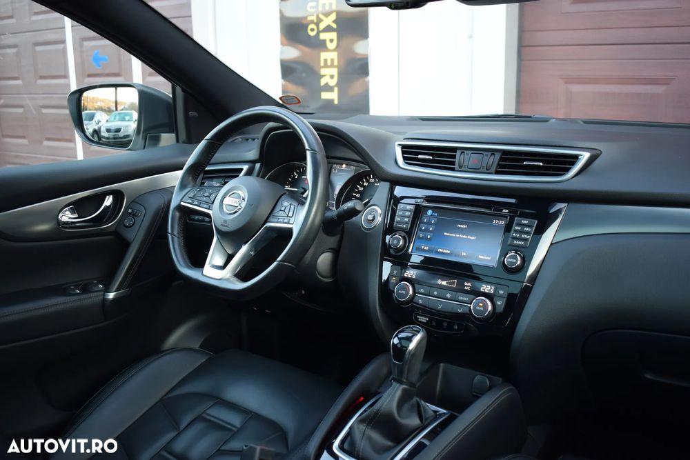 Nissan Qashqai 1.6 DCI Xtronic TEKNA - 10