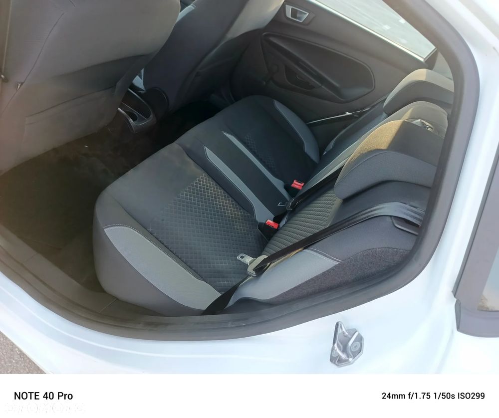 Ford Fiesta 1.0 EcoBoost Champions Edition - 23