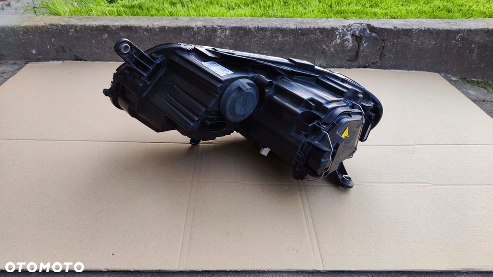 VW Passat B7 Alltrack 12-14 Lampa Przód Prawa Bi-Xenon Skrętny  LED DRL - 5
