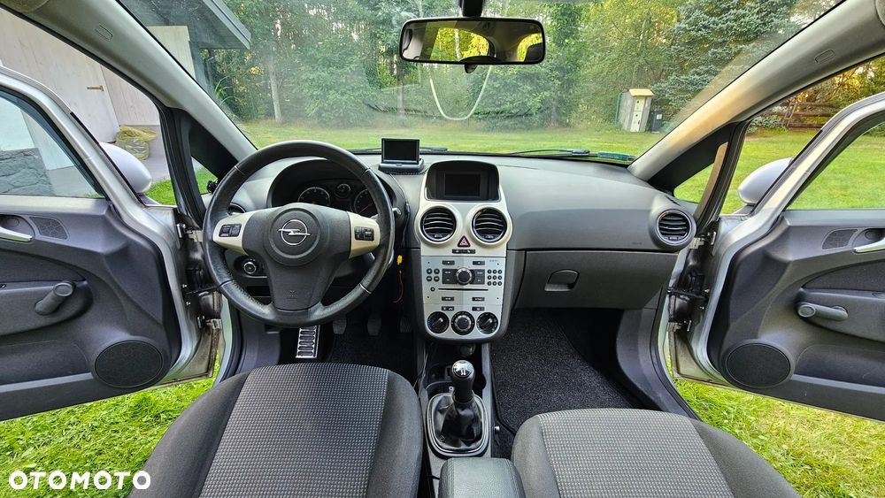 Opel Corsa - 10